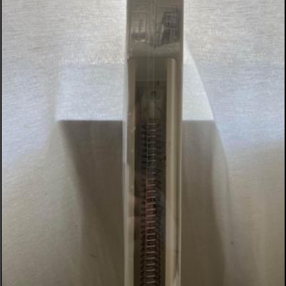 NEW HOPPVALS CORDLESS WHITE PULL DOWN BLINDS WITH ATTACHMENTS SIZE 38x64โ - Picture 6 of 6